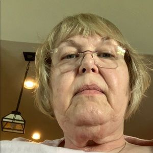 Meet your Posher, Deb